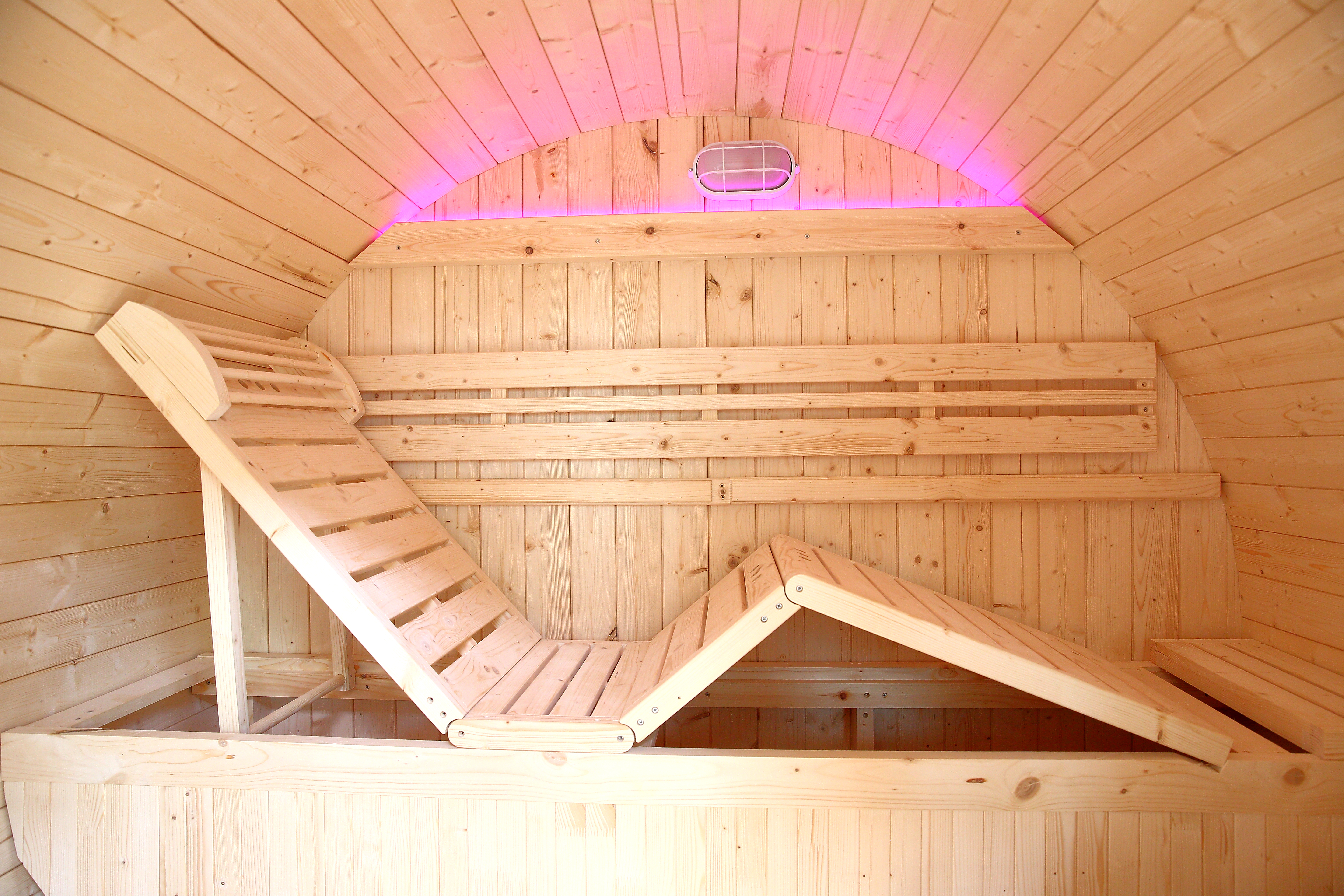 Sauna Bella Innenraum aus Holz