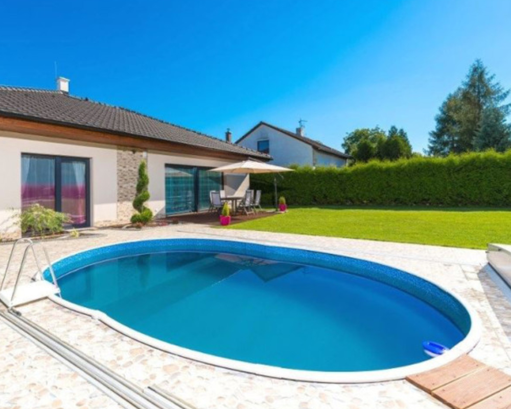 Ovale Azuro-Einbaupool