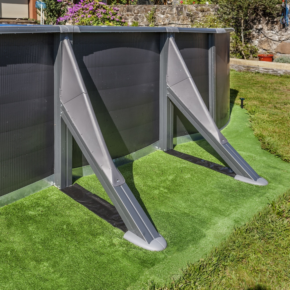 Anthrazitfarbener ovaler Pool Gre mit seitlichen Pfosten