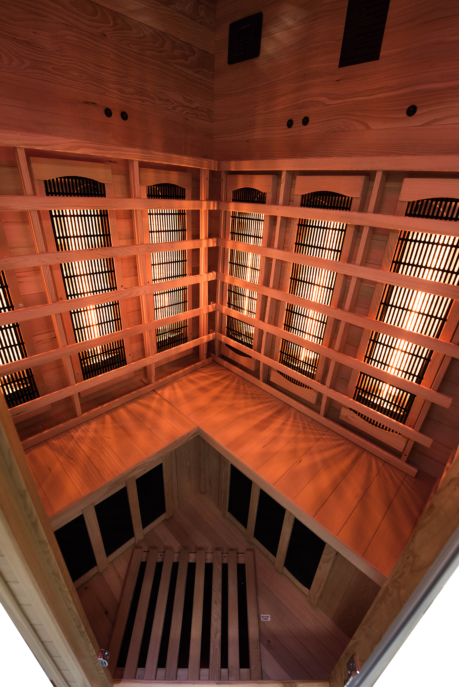 Innenraum der Apollon Quarz Sauna für 3 oder 4 Personen
