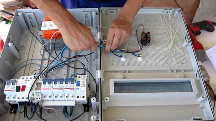 Schaltkästen von AstralPool